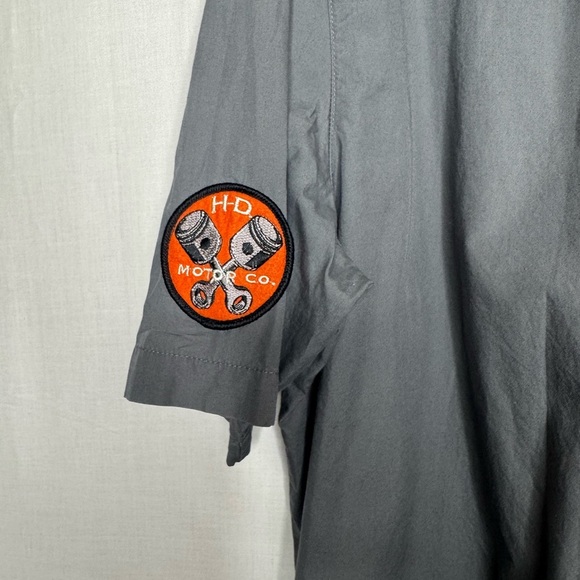 Men’s Harley Davidson Gray Button Down Short Sleeve Shirt Pistons Power Mechanic - Picture 4 of 8